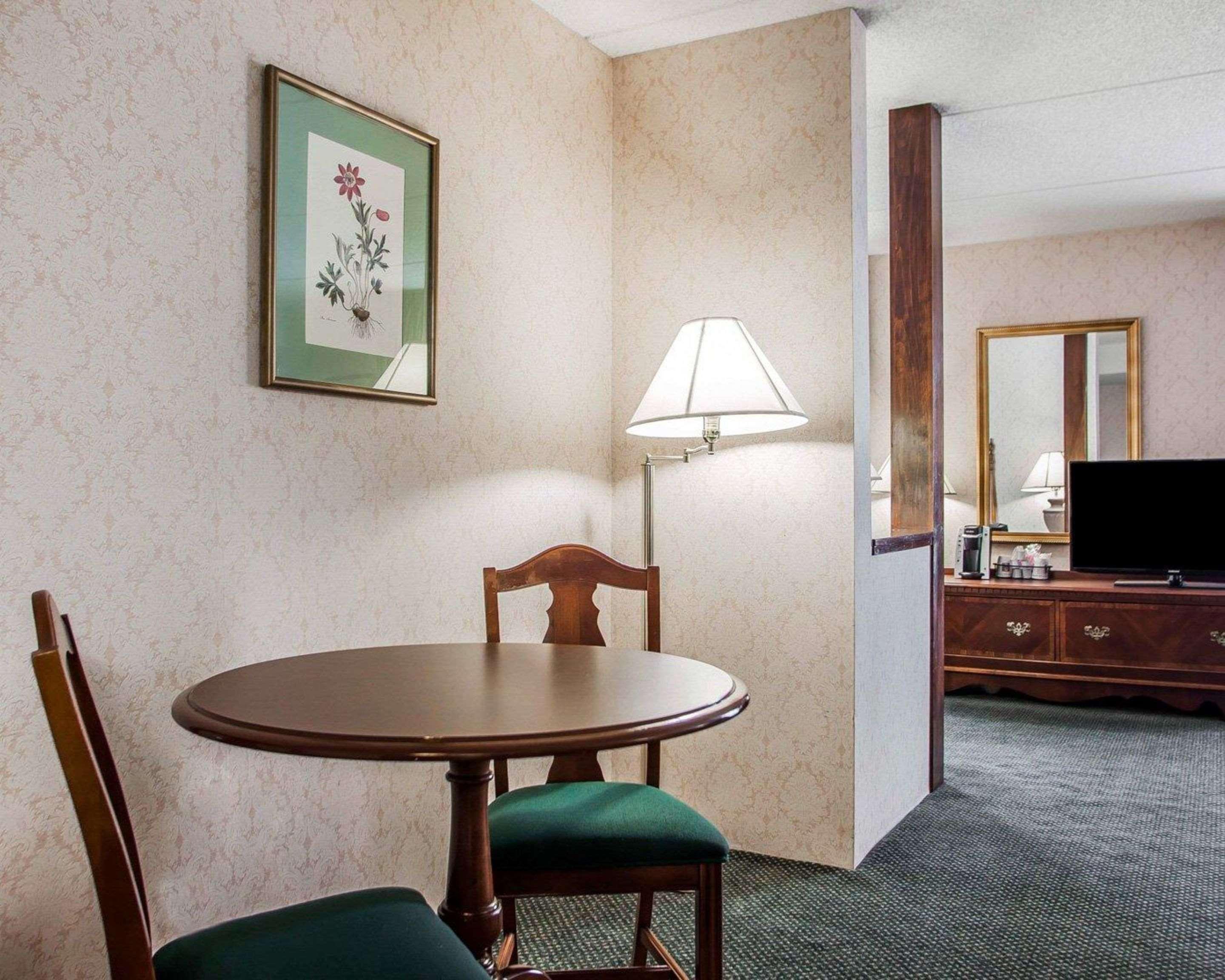 Quality Inn Montgomeryville-Philadelphia Bagian luar foto